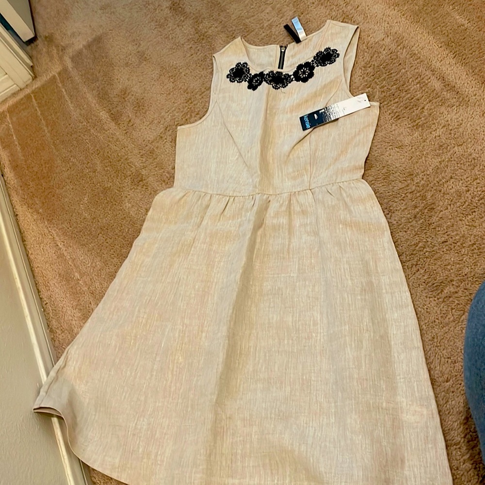 Kenzie linen dress tan with black accents